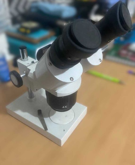 Микроскоп с LED осветление – 20x/40x увеличение