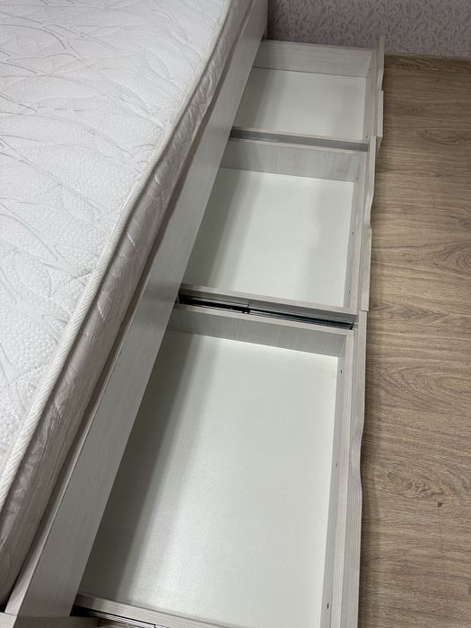 Кровать односпальная