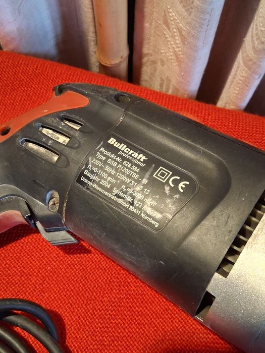 Bormașina cu percuție