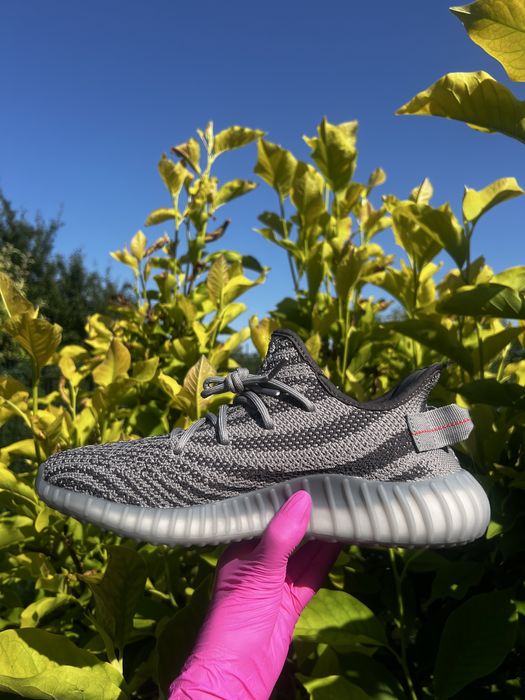 Yeezy 350 Gri