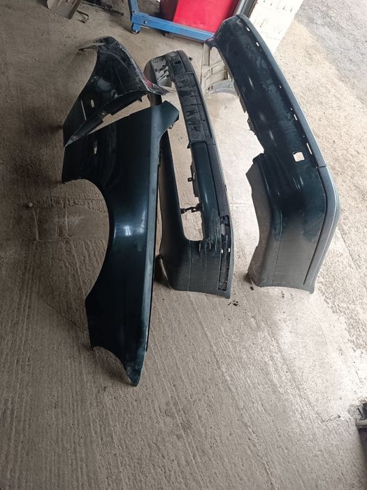 Продам крыло левое на BMW e39