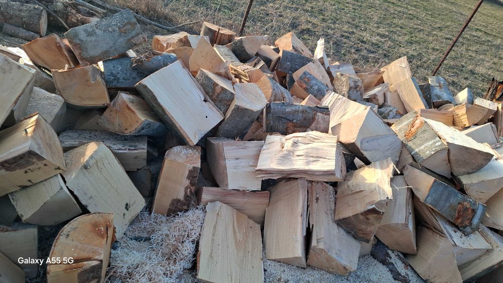 Lemne de foc-fag și brad.