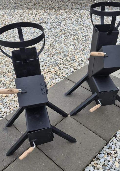 Sobita racheta de curte