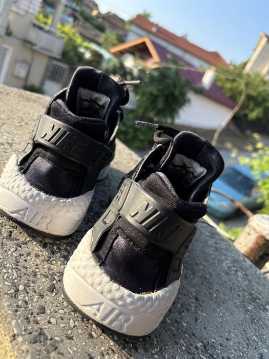 Дамски маратонки Nike huarache