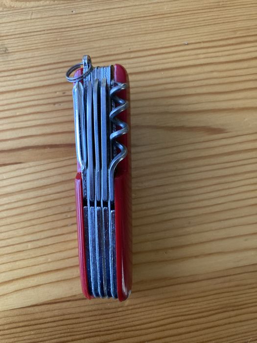 Многофункционална ножка