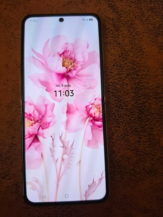 SAMSUNG galaxy Z flip 5 mint 512GB