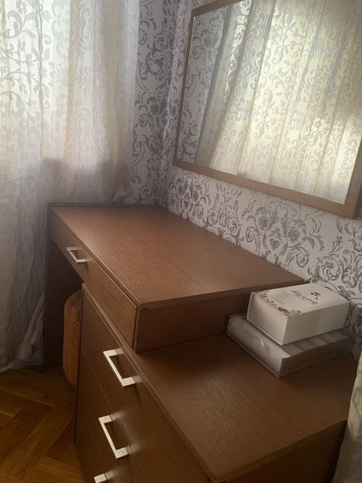 Спальный гарнитур