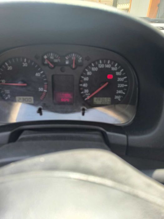 Автомобил Фолксваген Голф