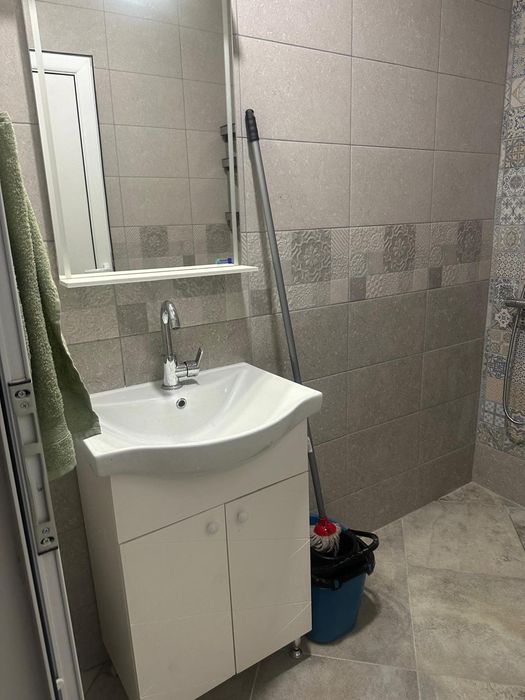 Дава се под наем Тристаен апартамент в Пловдив, Кършияка - 66 кв.м за 459 € - Снимка #4