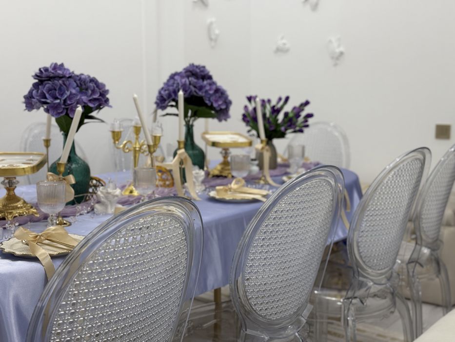 Аренда стол стульев,посуды и декор.