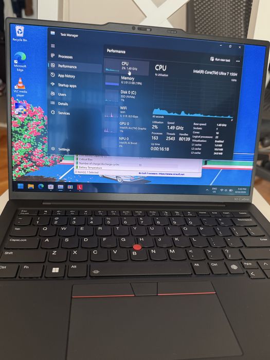 Lenovo Thinkpad X1 Carbon gen 12 Ultra 7 155H OLED 120hz 32gb Ram 1tb SSD