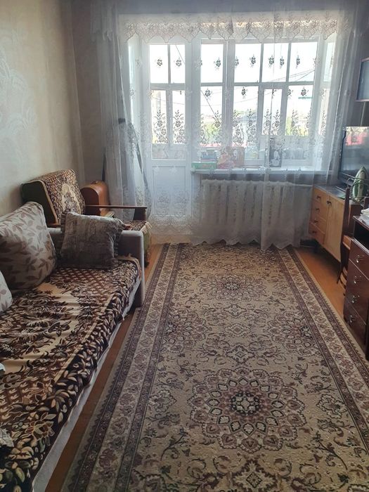 Продам ковры б/у