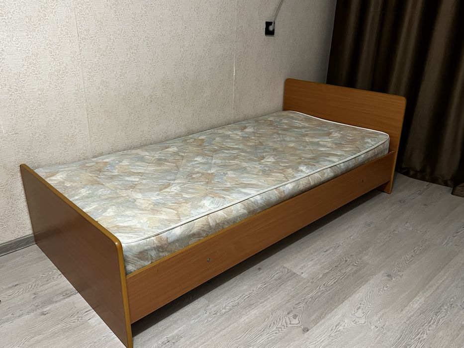 Продам кровать
