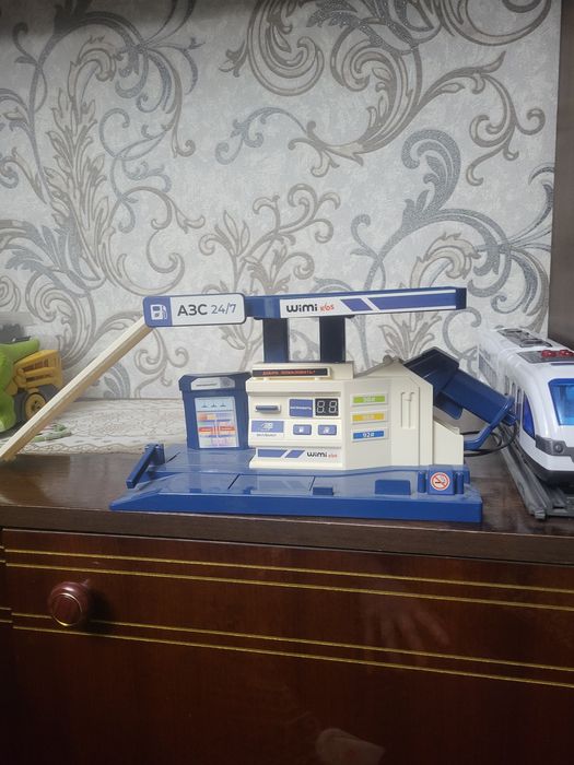 Продаются игрушки