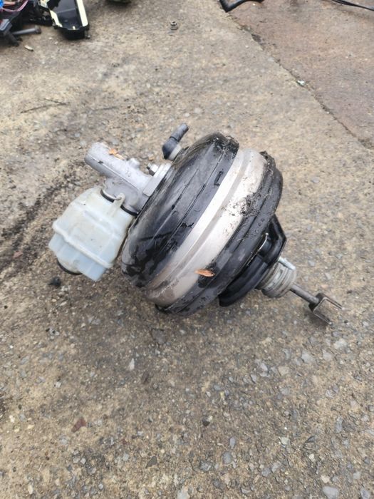 Серво за BMW F10 520d