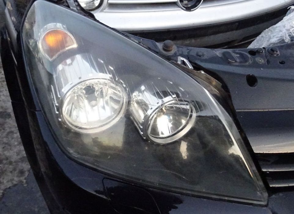 Fata completa Opel Astra H din 2005 volan pe stanga