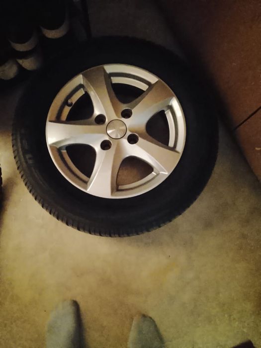 Продам колеса с дисками
