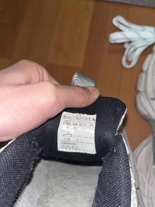 продам balenciaga 10xl