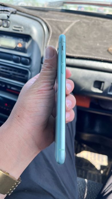 Айфон 11 64 гб срочно