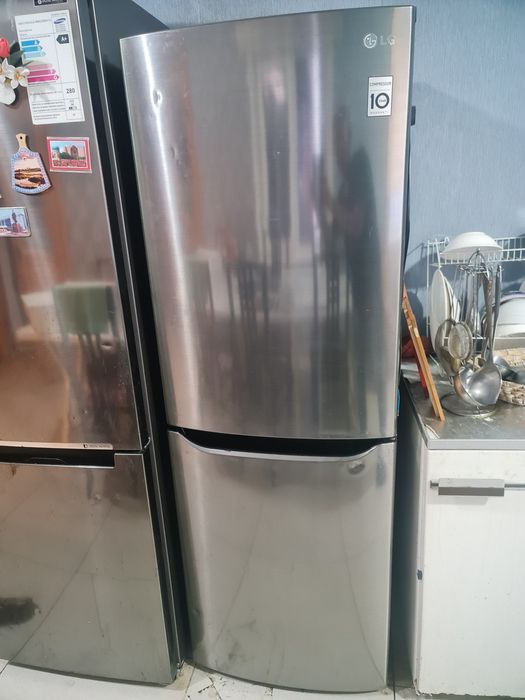 Продам холодильник LG