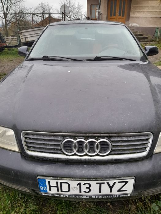 Vând Audi a4  motor 1.9