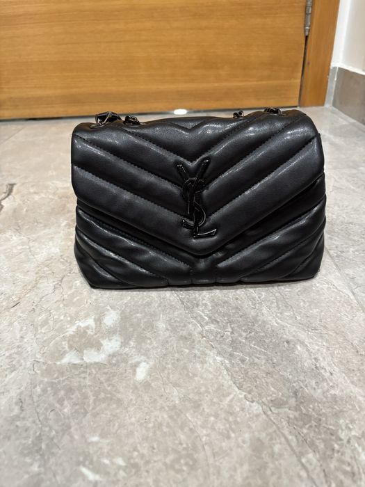 Дамска чанта на Yves Saint-Laurent