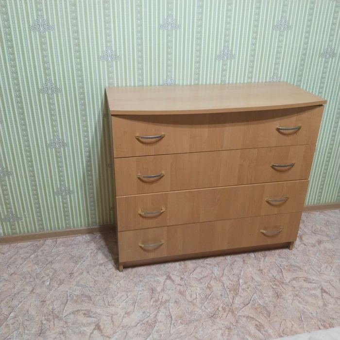 Продам спальный гарнитур