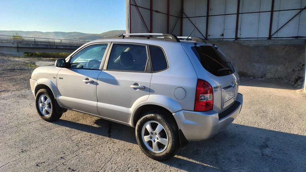 Hyundai tucon 20004