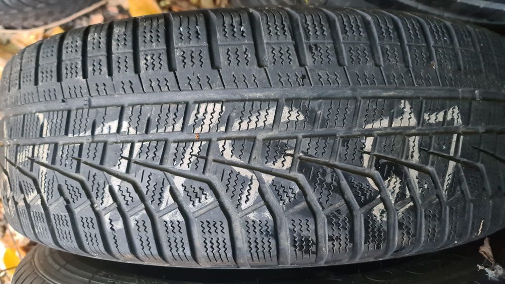 215 65 17 Hankook 4 anvelope iarna