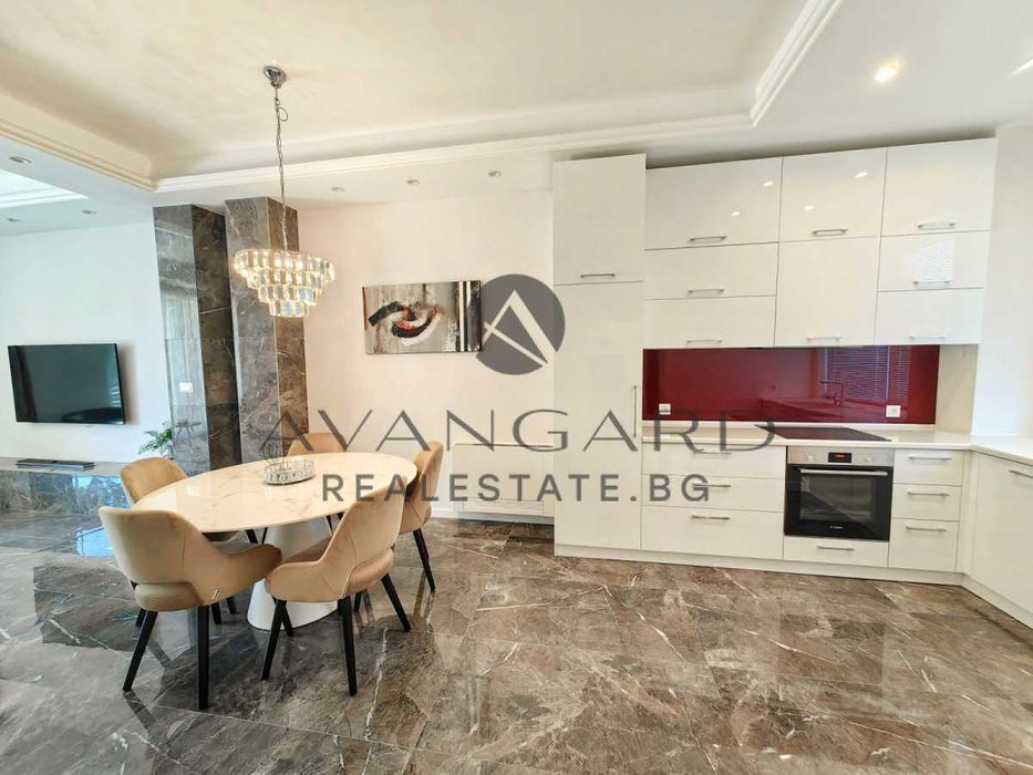 Продава се Къща в Пловдив, Остромила - 302 кв.м за 1524 €/кв.м - Снимка #5