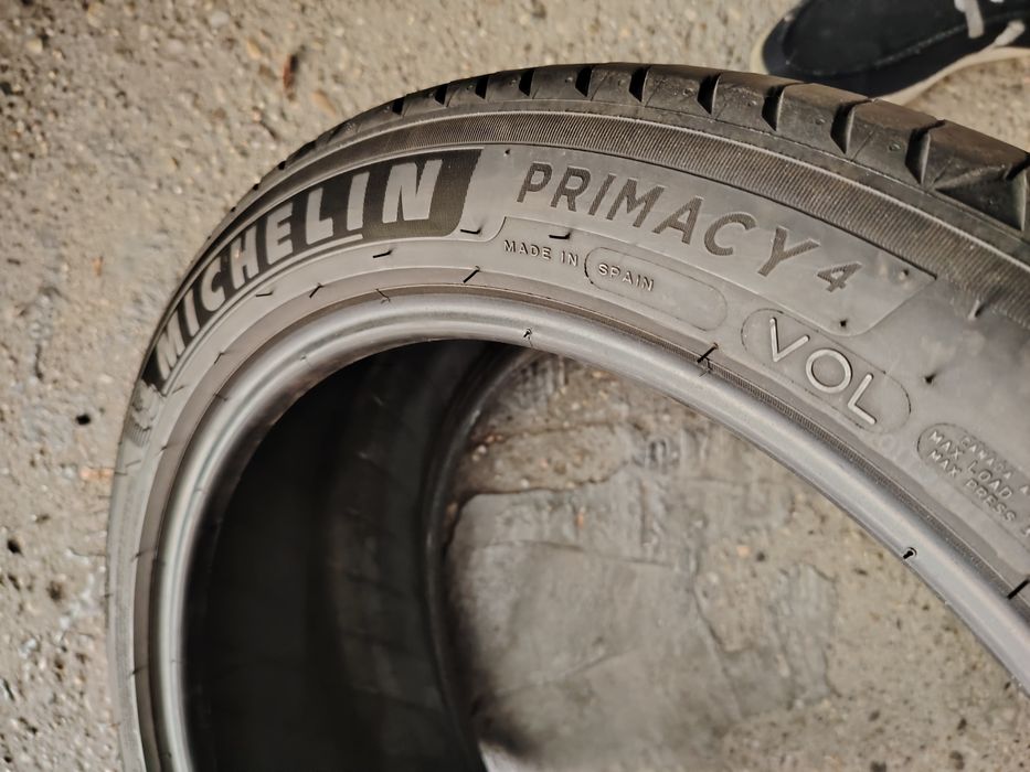 255/40 R19 Michelin Primacy de vara cu buză pt jante