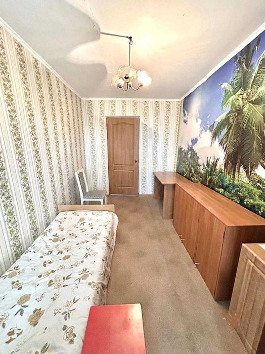 Продается 3 комн квартира
