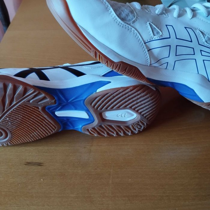 Волейболни обувки ,, Asics,,