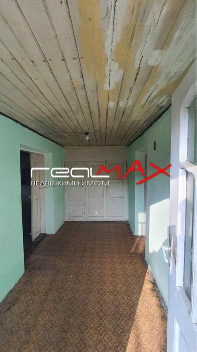 Продава къща в с. Розово, общ. Казанлък