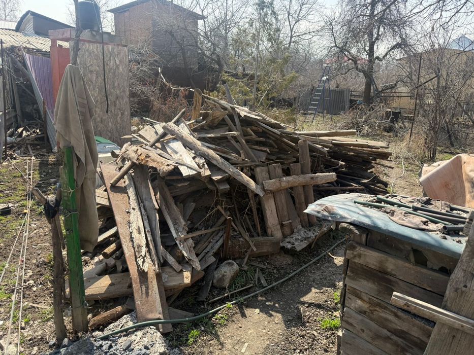 Даром дрова и уголь 1 тонна