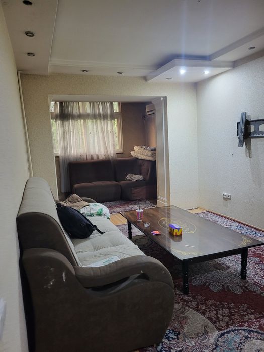Uy sotiladi. 3xona (77seriya) vatan kinoteatr