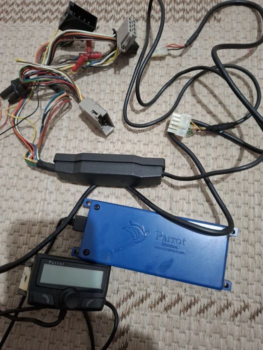 Блутут Parot от Pejout 207sw