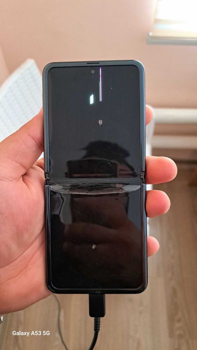 Samsung Z flip 2 sotiladi