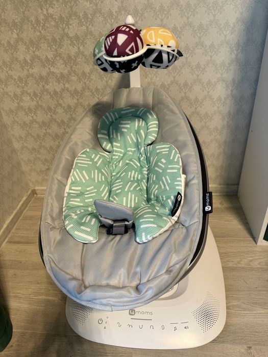 MamaRoo 4 moms 5.0 ca nou