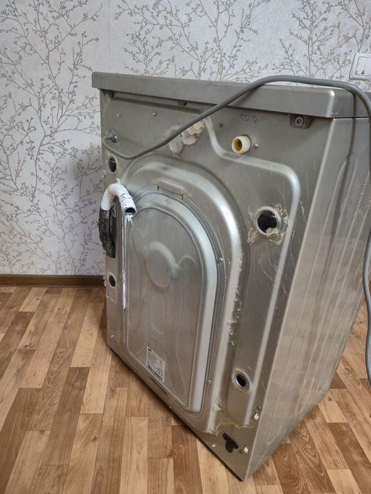 Продам стиральную машину