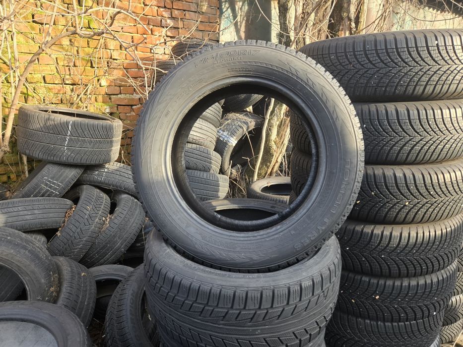 4бр. 215 60 17 Nokian зимни.