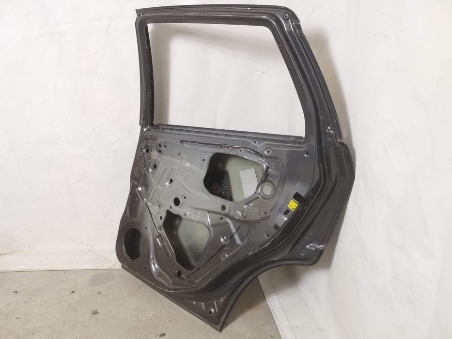 Задна дясна врата / Zadna dqsna vrata Сузуки СХ4 / Suzuki SX4 2 S-Cros