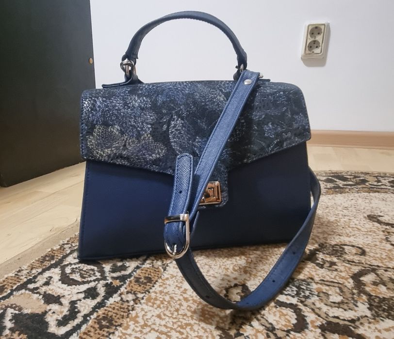 Poseta din piele naturală