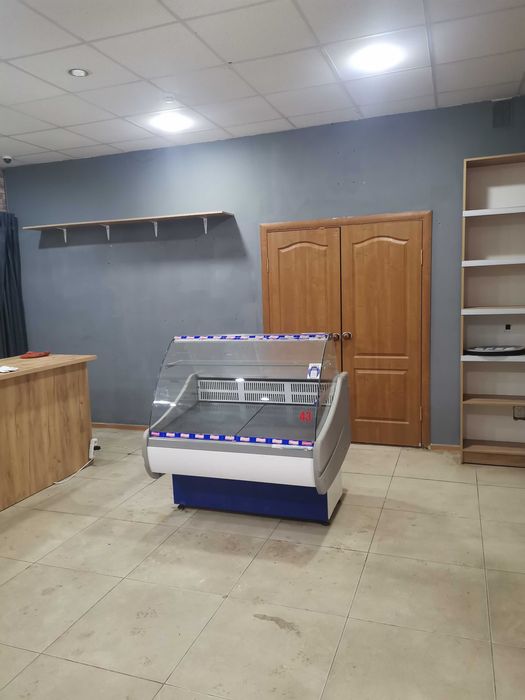 Продам холодильник ветрину