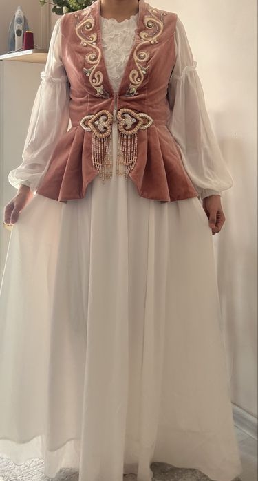Қазақша көйлек кәжекеймен сатылады