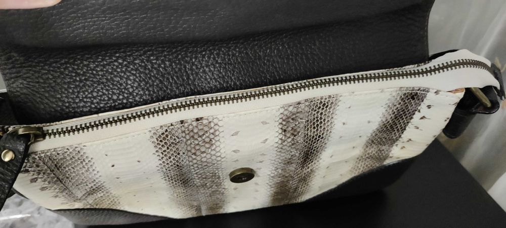 POSETA piele sarpe naturala 100 %  din Thailanda, NOUA, nefolosita