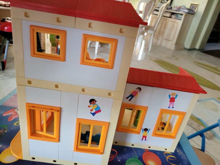Къща на playmobil