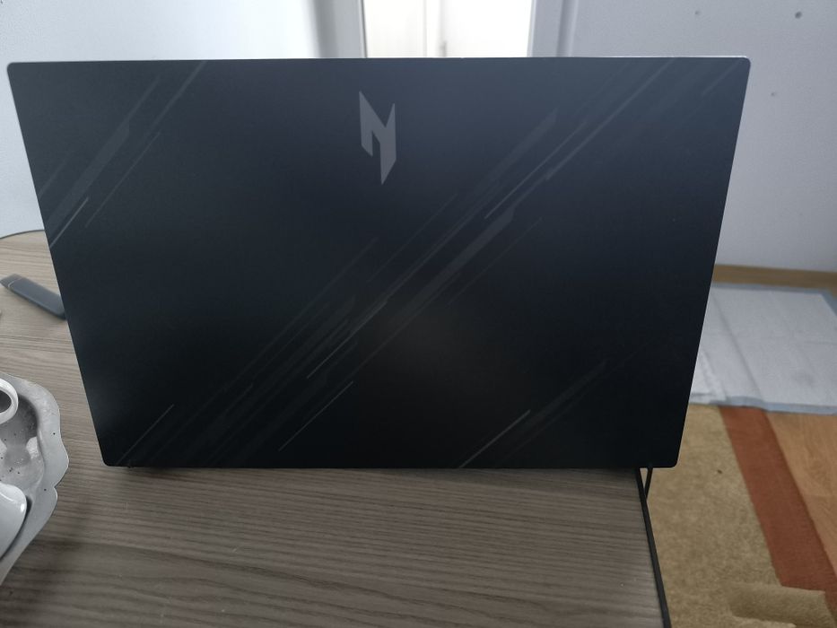 Vând Acer Nitro V15