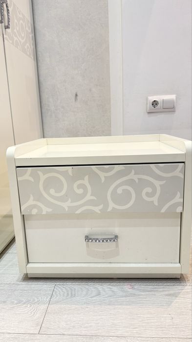 Продам спальный гарнитур