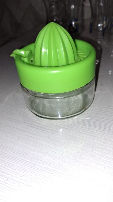 Соковыжималка, чашечки для варенья и конфет